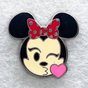 🔮 5/$25 Disney Minnie Mouse Kiss‎ Emoji Pin